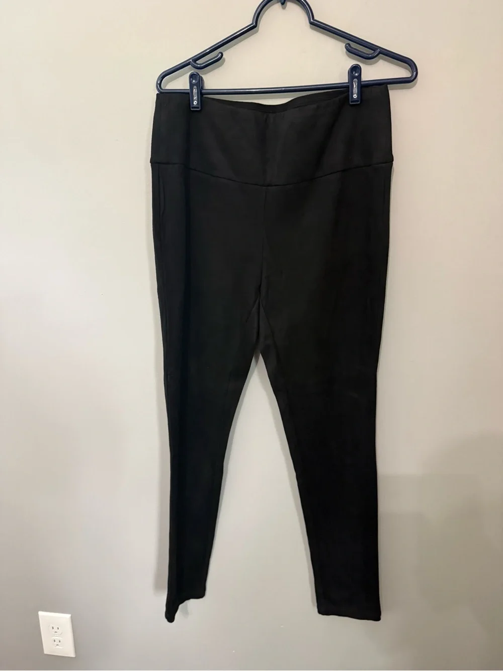 J. McLaughlin Black High-Waist Ponte Leggings
